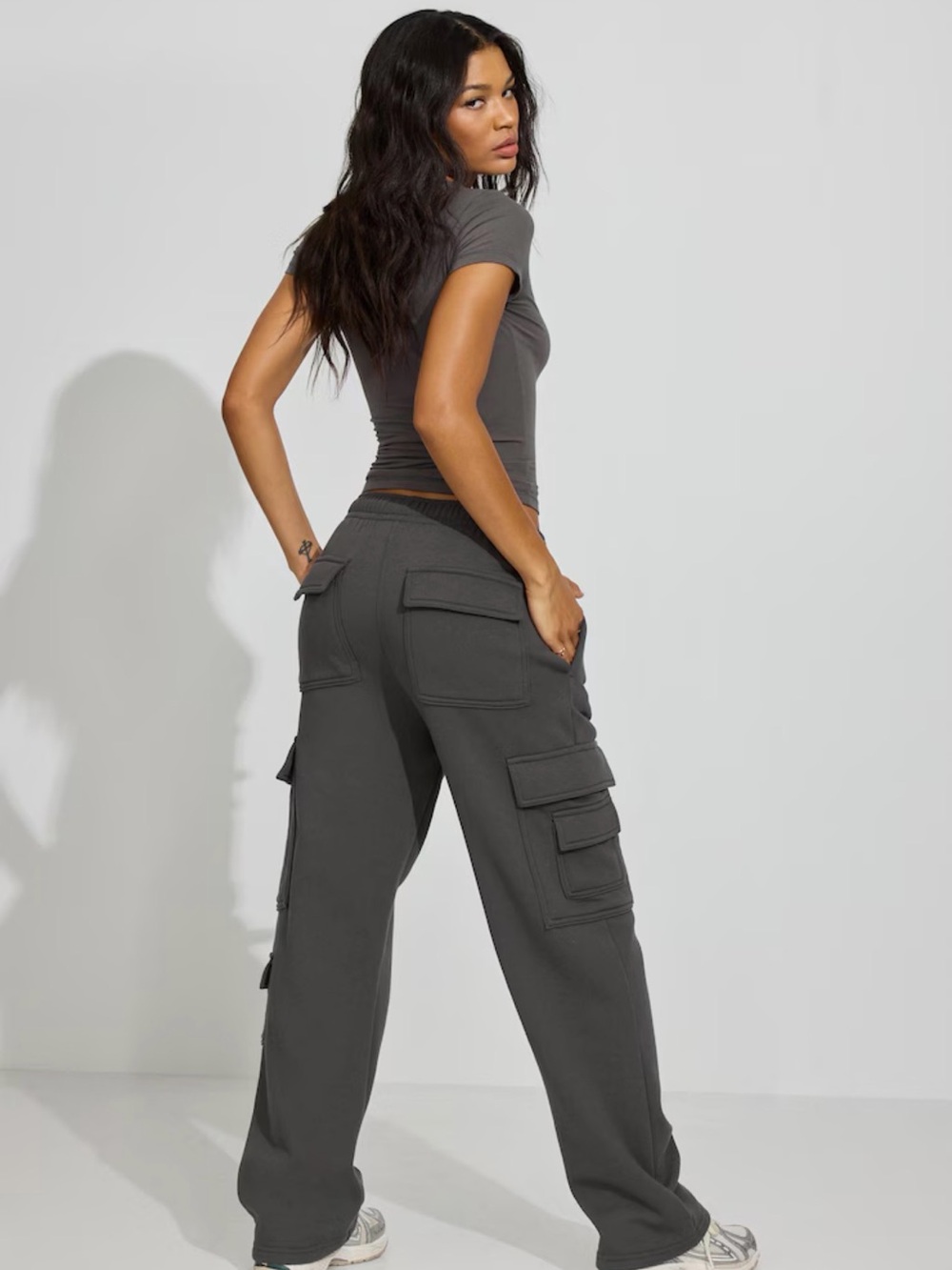 Garage Wide-Leg Cargo Sweatpants in Charcoal